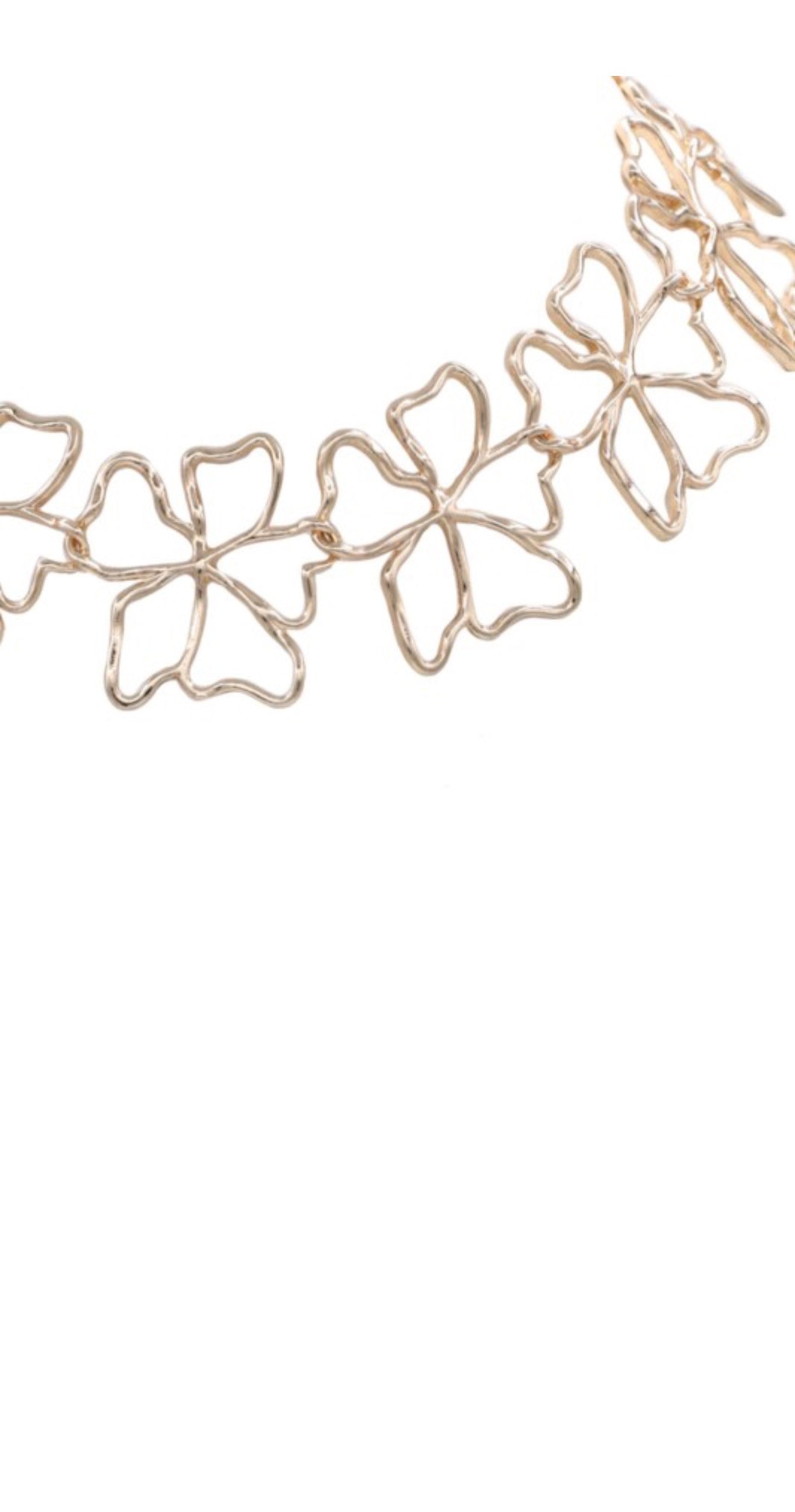*New* Gold Metal Linked Flower Cutout Necklace